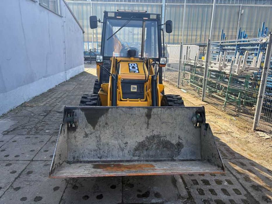 Roboty ziemne usługi koparko ładowarką koparką