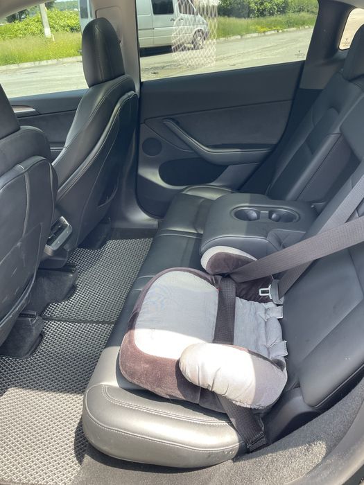 Продам Tesla Y 2022