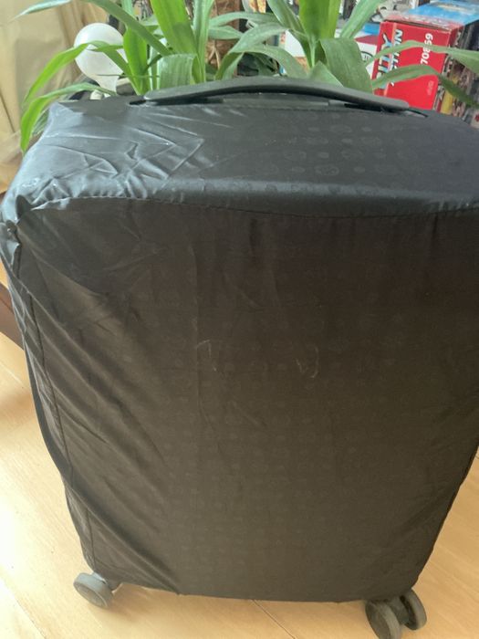 Pokrowiec ochronny do walizki na kółkach Christian Lacroix 55 cm