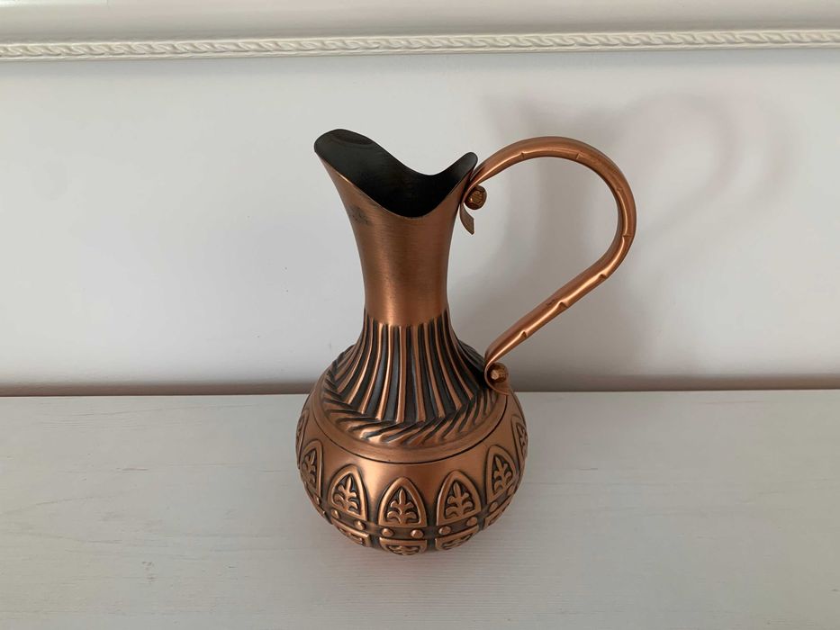 Dekoracyjny wazon dzbanek ze wzorem mosiądz 21cm
