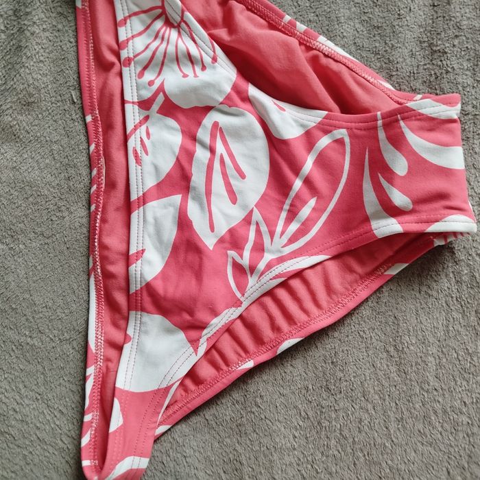 Majtki kąpielowe bikini 40