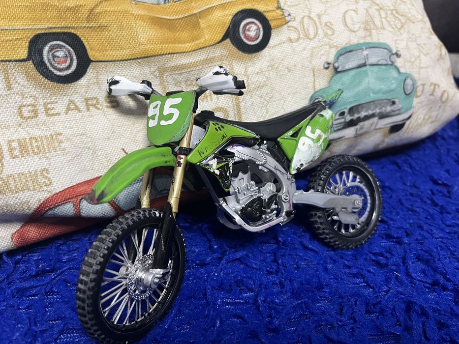 Kawasaki 450 f  honda