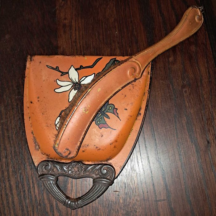 Apanha migalhas art-deco