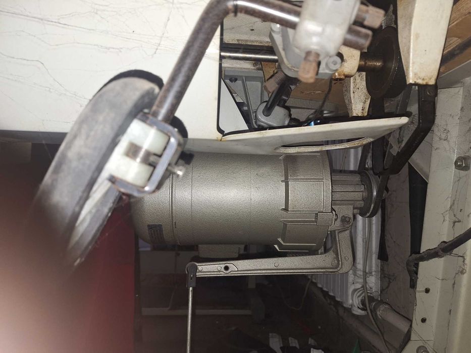 Pfaff 1242 dwuiglowka maszyna szwalnicza