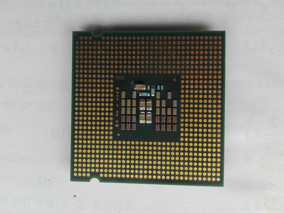 Процесор Intel Core2 Quad Q8300