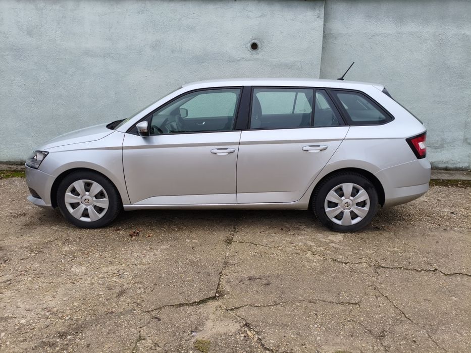 Wynajem busów 9-cio osobowych i Transport Osób