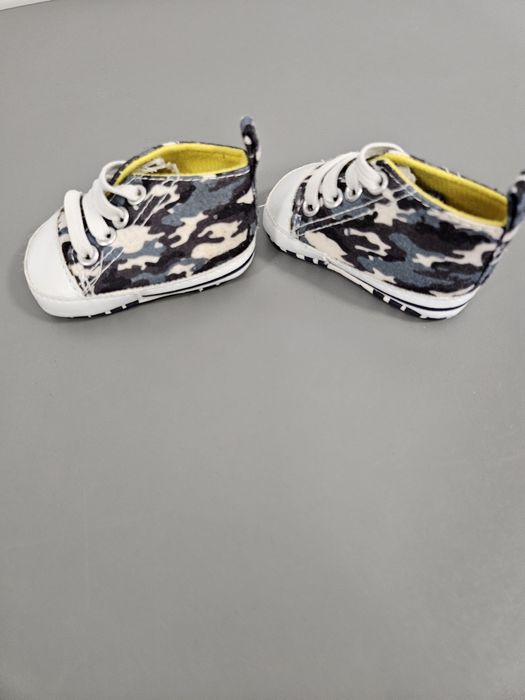 Buciki  tzw. "niechodki"