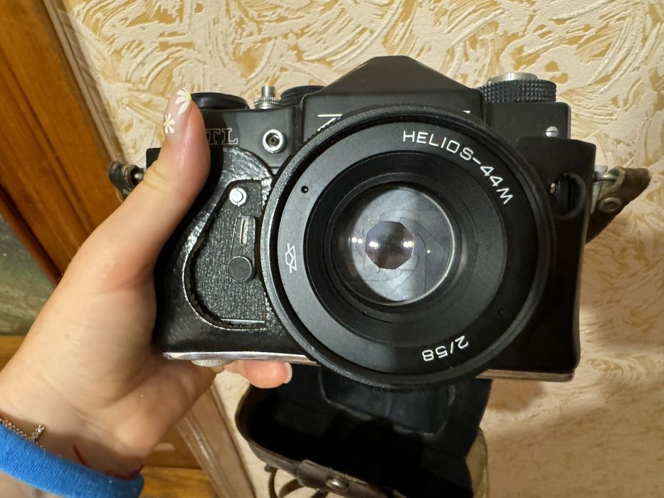 Продам фотоаппарат Зенит ЕТ, ZENIT TTL + Вспышка фотон