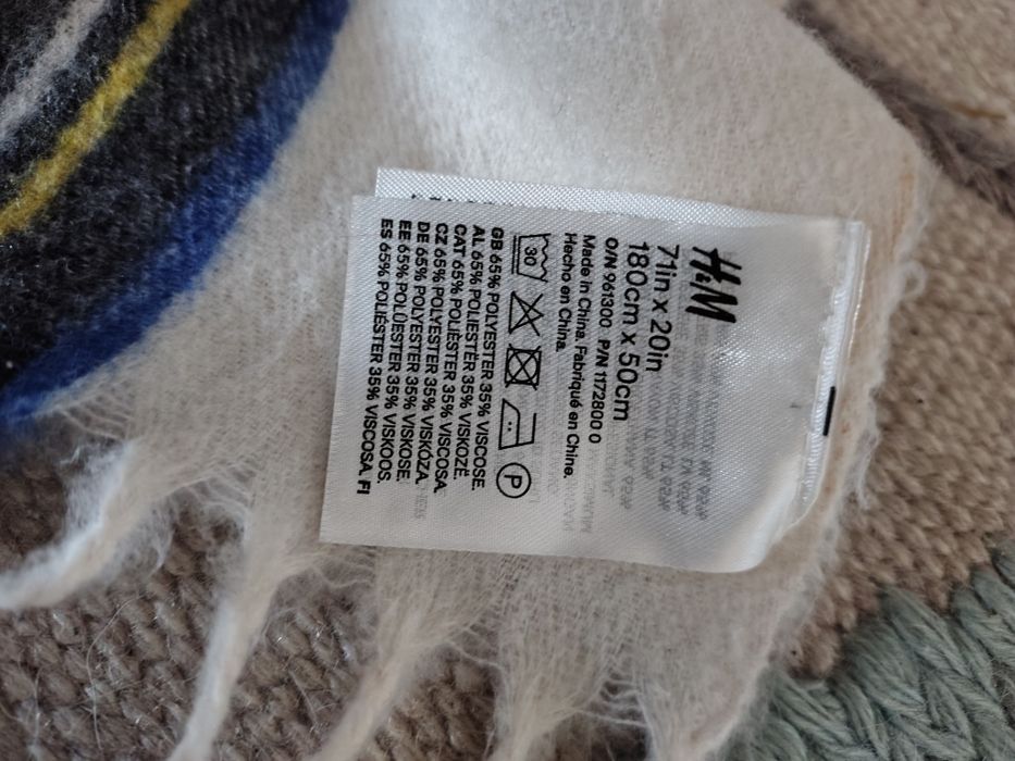 Шарф H&M, новый, 180х50 см