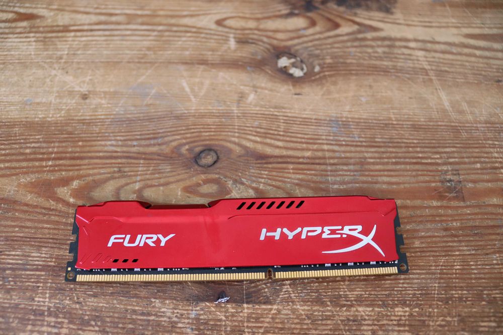 Pamięć RAM DDR3 HyperX 8 GB 1600 10 (5260)