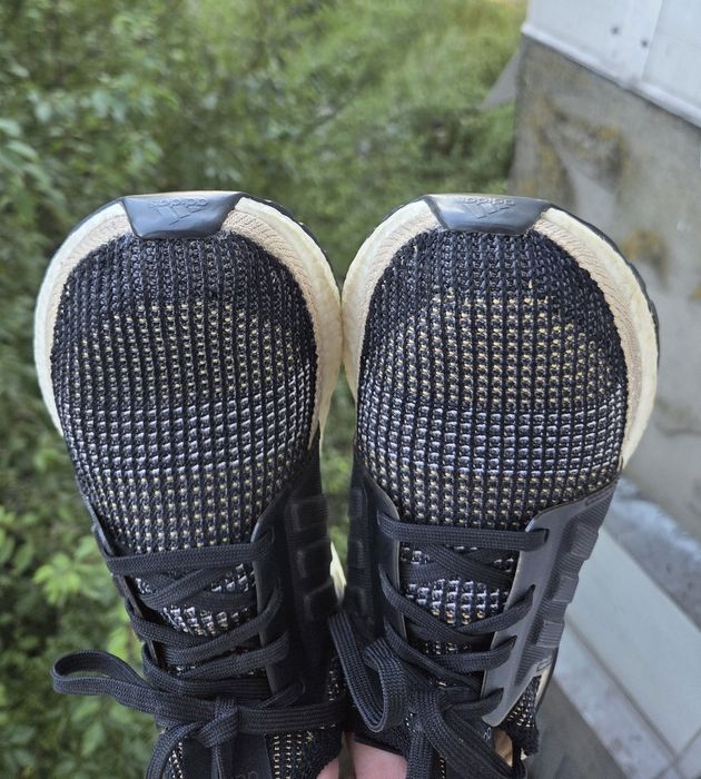 40.5р Adidas Ultraboost 19 жіночі кросівки
