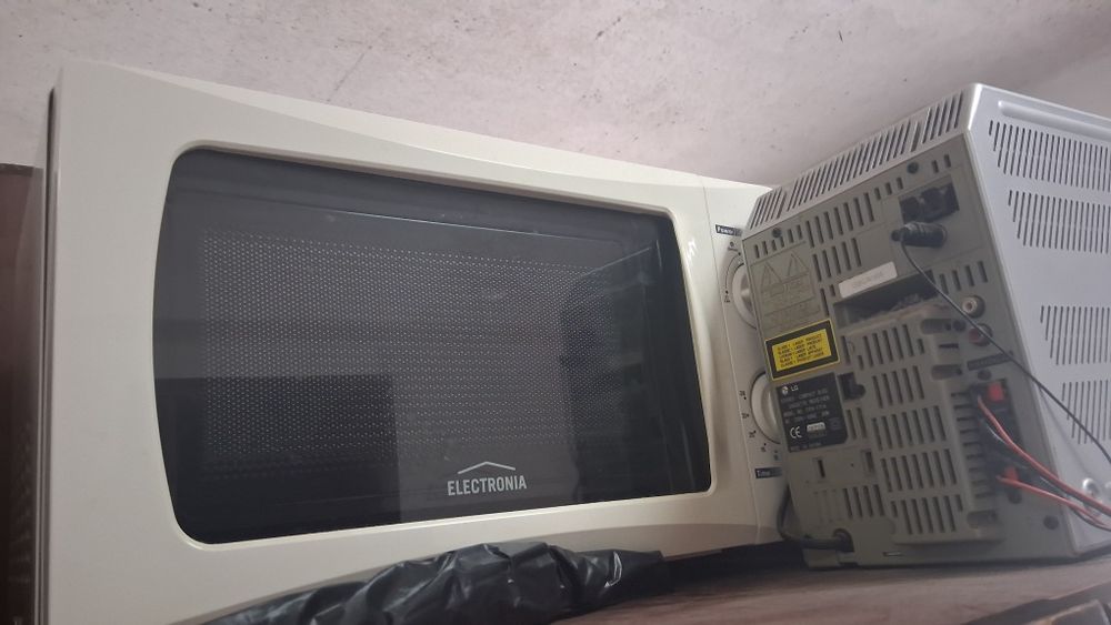 Microondas Electronia