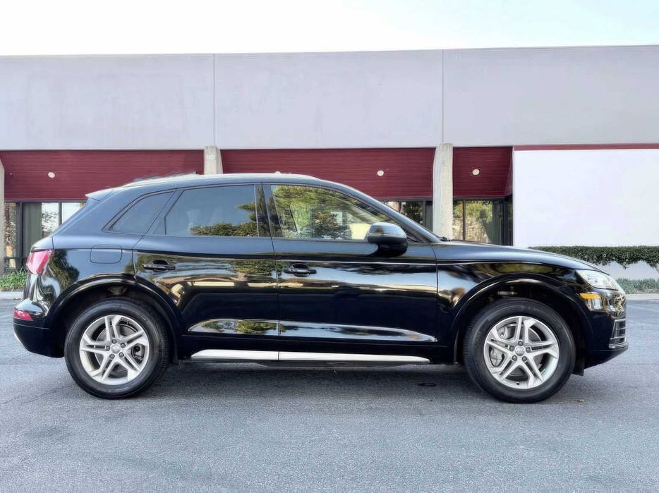 Audi Q5      2018