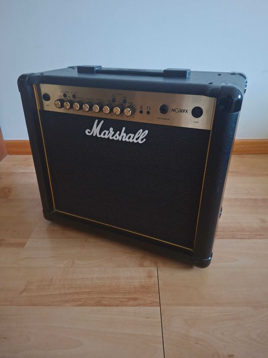 Amplificador Marshall MG30FX