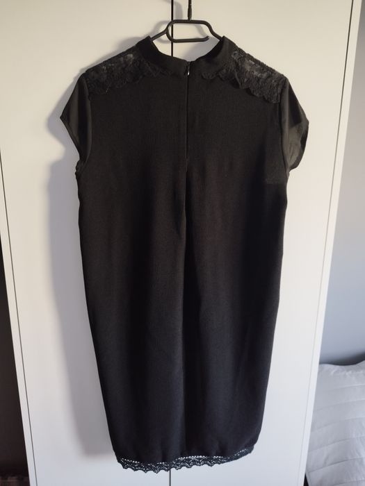 Damska czarna sukienka