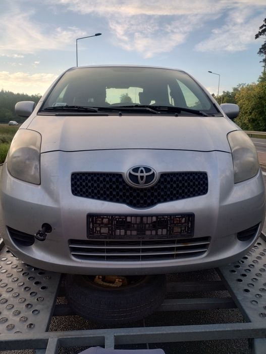 drzwi 3drz przednie prawe lewe yaris 2 tylna klapa tylna belka os yaris 2