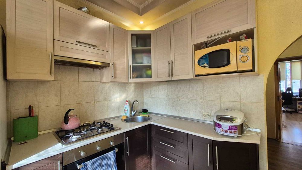 *Продаж 2х кімнатної квартири по ул. Величара, остановка Тюленіна