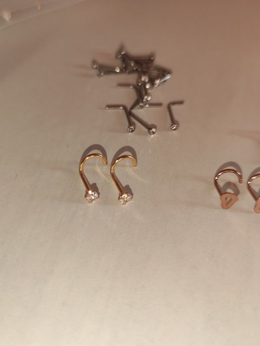 Пирсинги в нос много вариантов