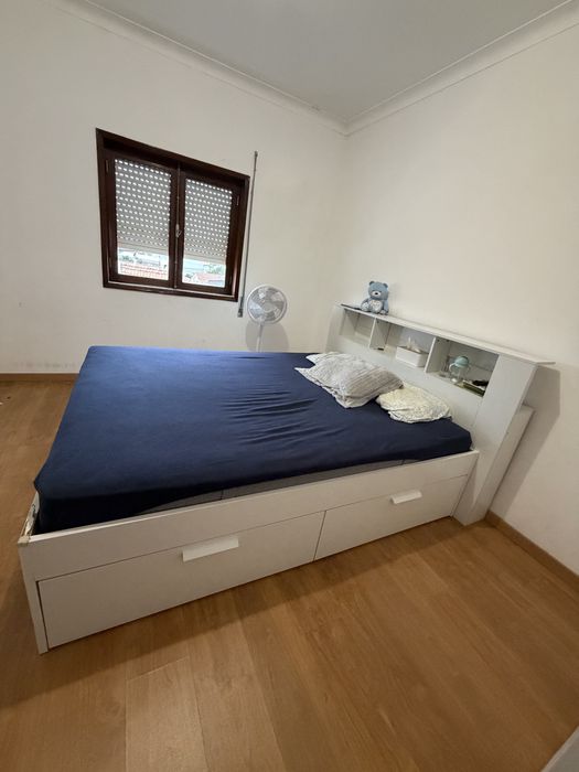 Cama ikea e cabeceira