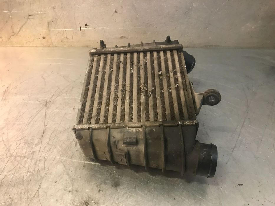 INTERCOOLER SEAT IBIZA 6L / VOLKSWAGEN POLO 9N 6Q0145804A