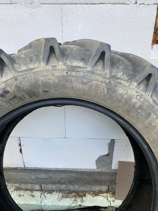Opona c330 uszkodzona bieznikowana