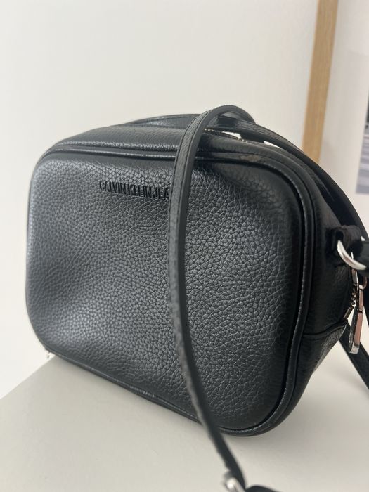 Mala a tiracolo da Calvin Klein