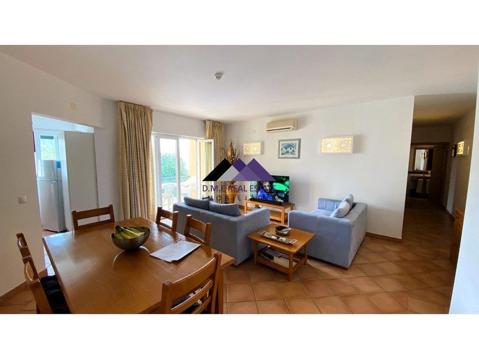 Apartamento T2 em Condomínio Privado