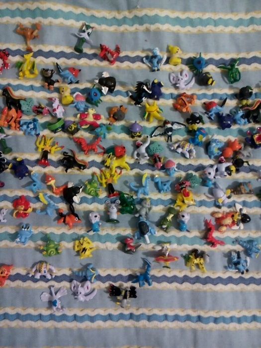 Pokémon figuras pequenas
