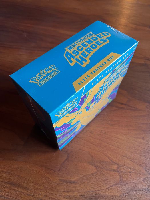 Pokémon “Ascended Heroes” Elite Trainer Box (ETB)