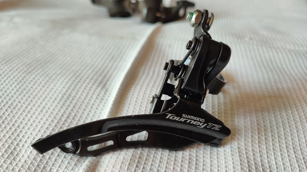 Велосипедный переключатель Shimano передний FD-TZ500