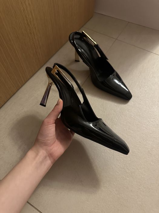 Босоніжки в стилі Saint Laurent