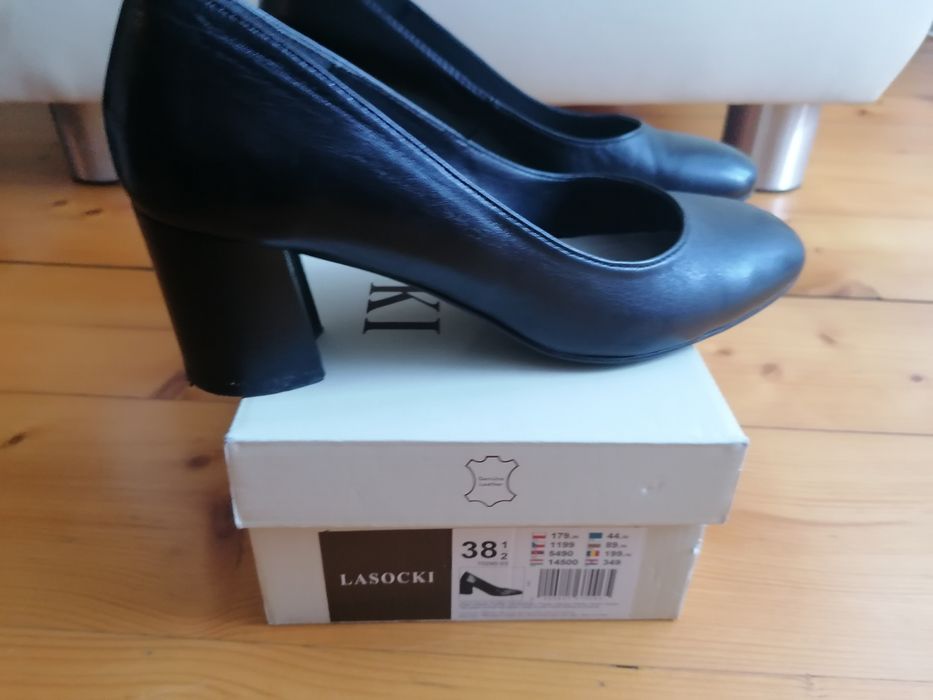 Czółenka półbuty baleriny lasocki 38.5