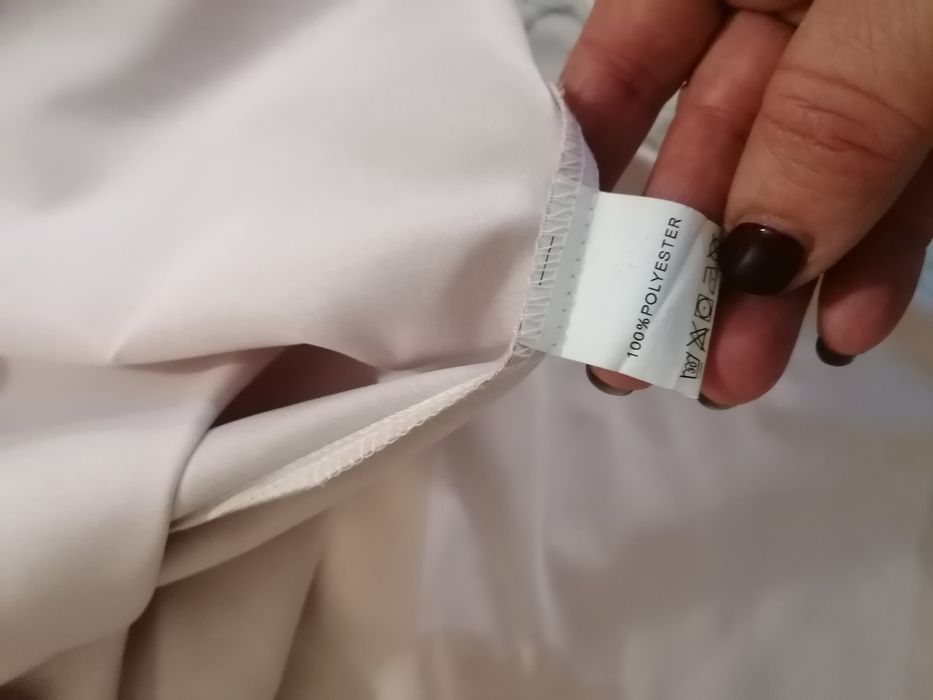 Camisa nova bolsos falsos