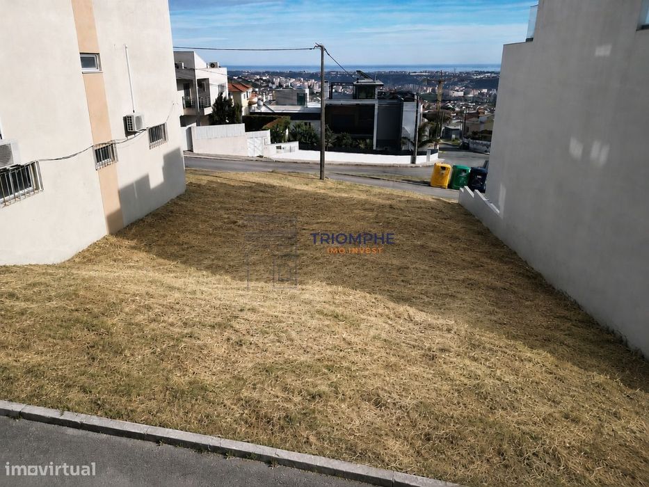 Terreno urbano - 305 m² em Odivelas - Vista Rio