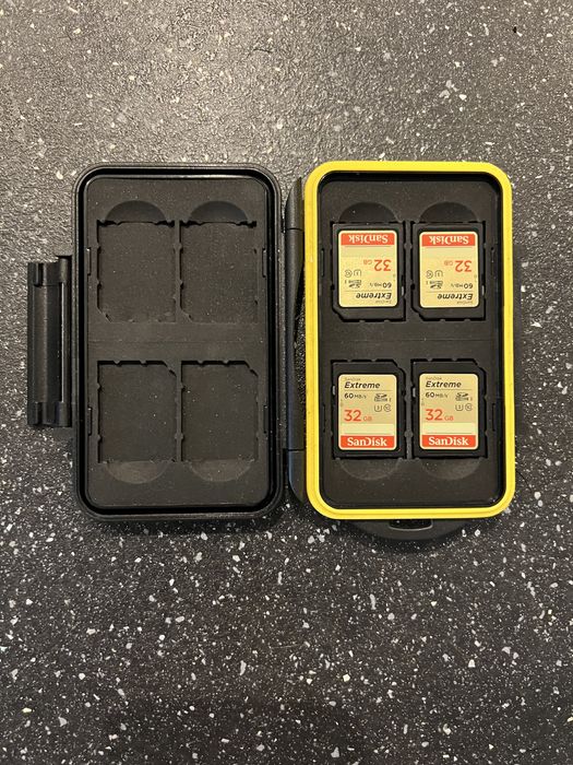 Karty pamięci SD Sandisc zestaw 32 GB x4