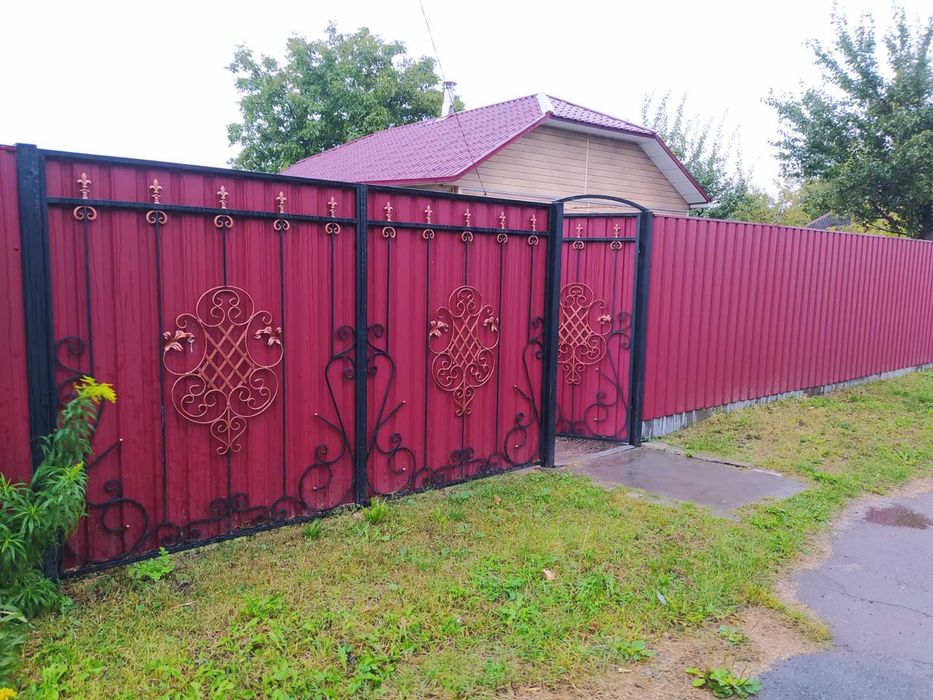 Будинок з земельною ділянкою 21 сотка