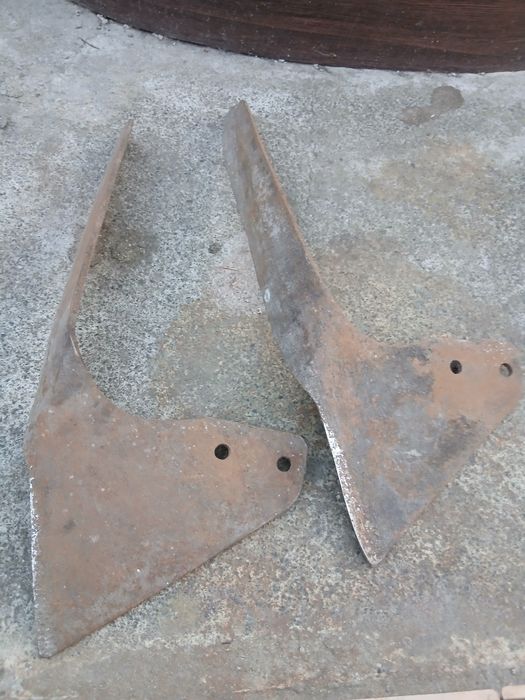 Лапи бритви дві штуки