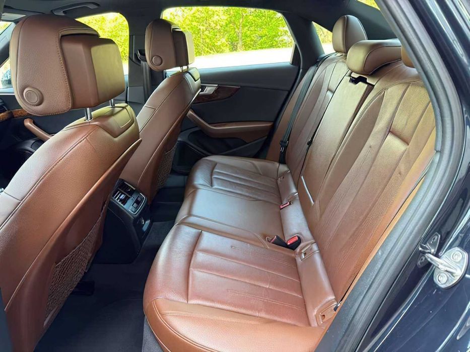 Audi A4      2018
