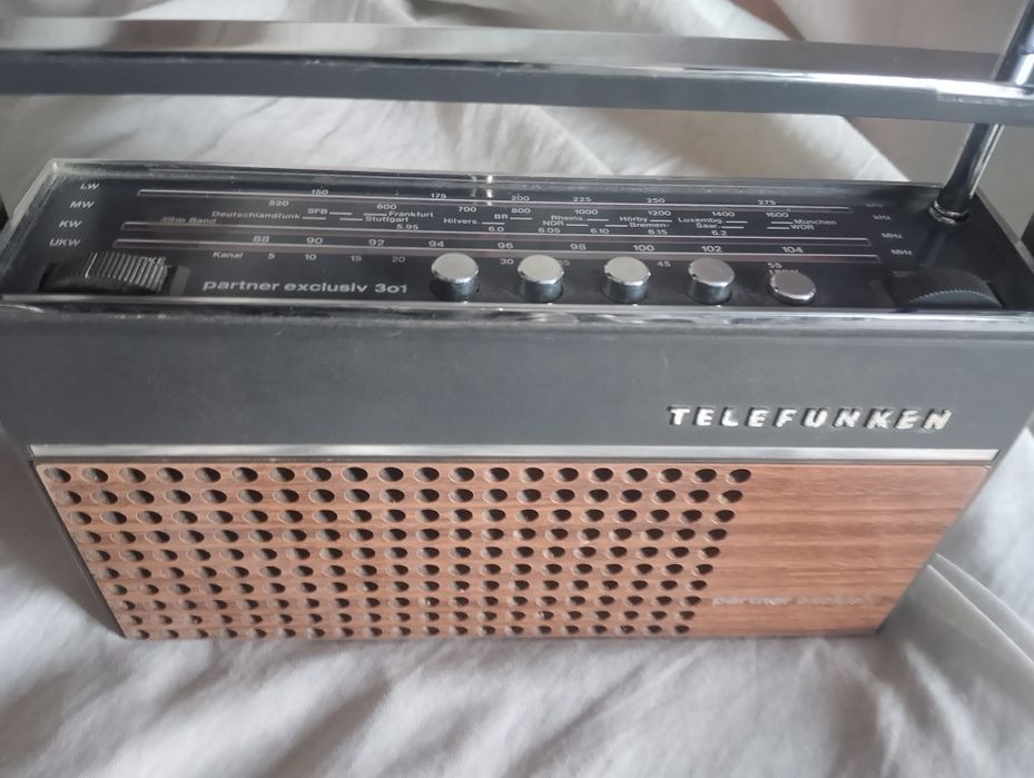 Rádio portátil Telefunken