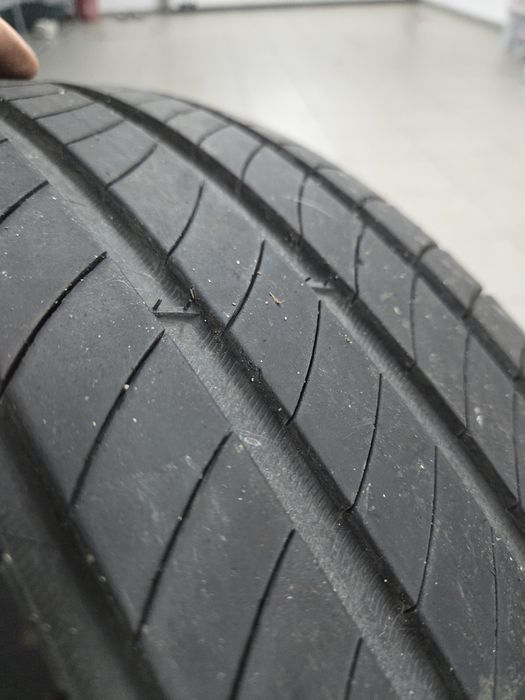 Pneu Michelin primacy 4 dimensões 235/50 R 19