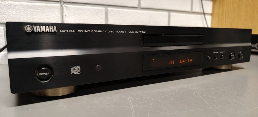 Odtwarzacz CD YAMAHA CDX-397MK2. Optical