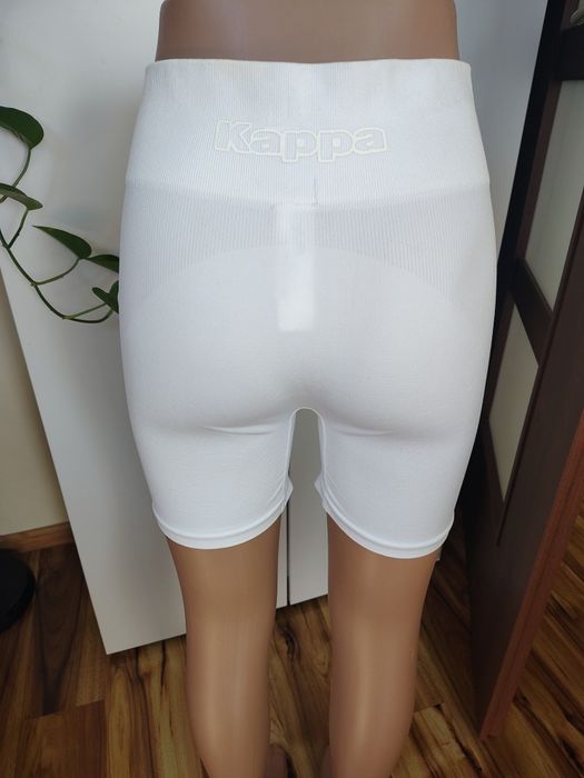 Białe krótkie  leginsy,spodenki Kappa Primark rozmiar S