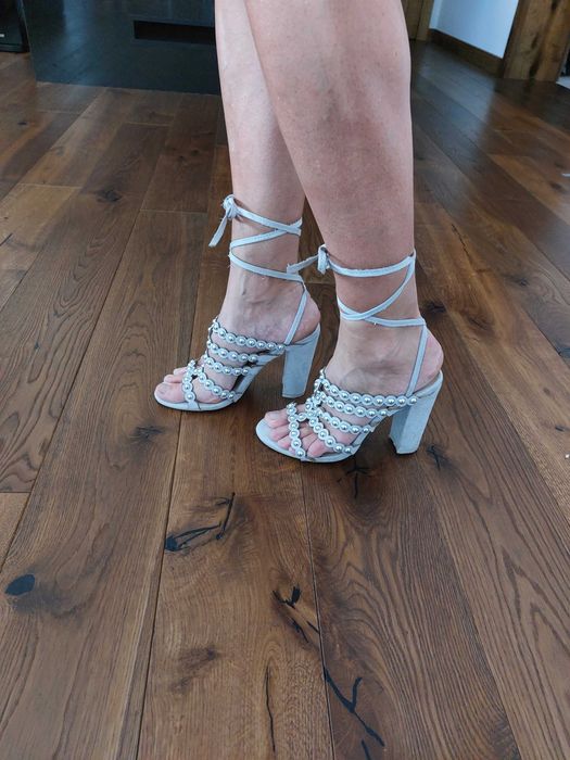 buty,szeroki obcas 38