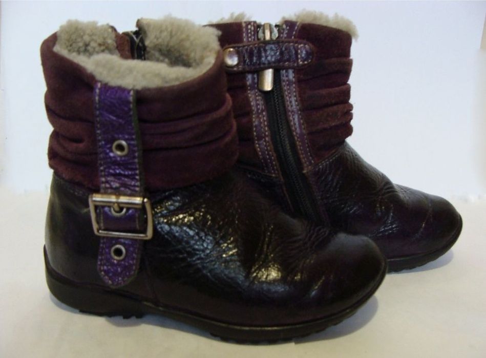 Продам сапоги дитячі із натуральної шкіри та нат. хутра. Розмір 28