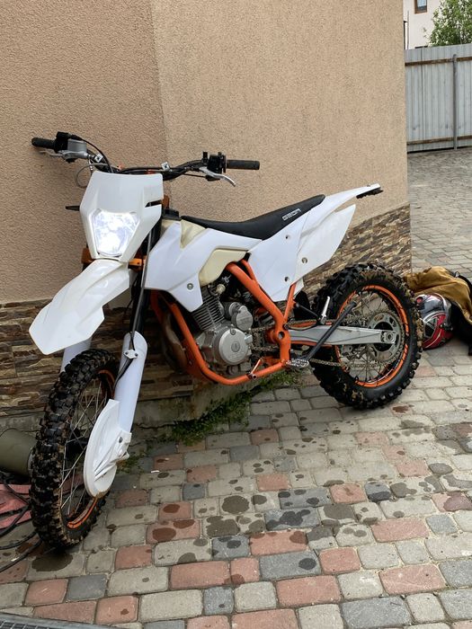 Продам мотоцикл Geon Terrax 250
