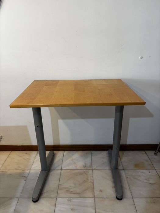Estirador/Mesa/Secretária