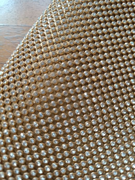 Золотистый клатч