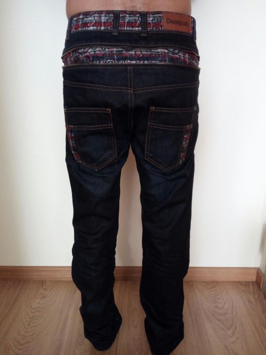 Calças Desigual novas