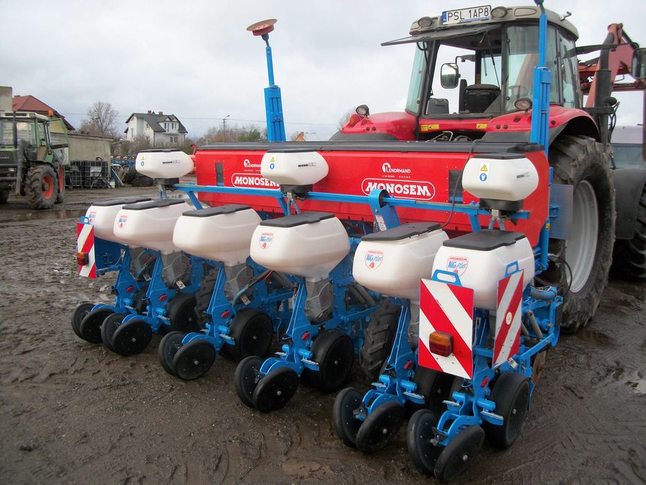 Siewnik do kukurydzy MONOSEM 6-rzędowy talerzowy