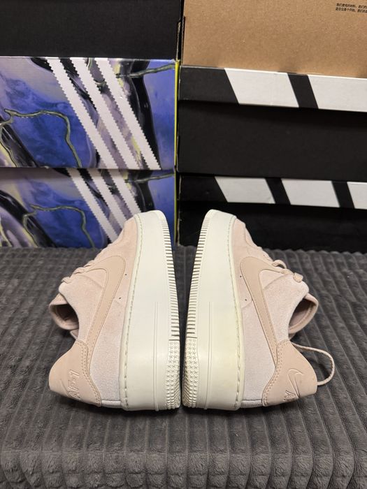 Жіночі кросівки Nike Air Force 1 Sage Low 37,5(23,5см) оригінал